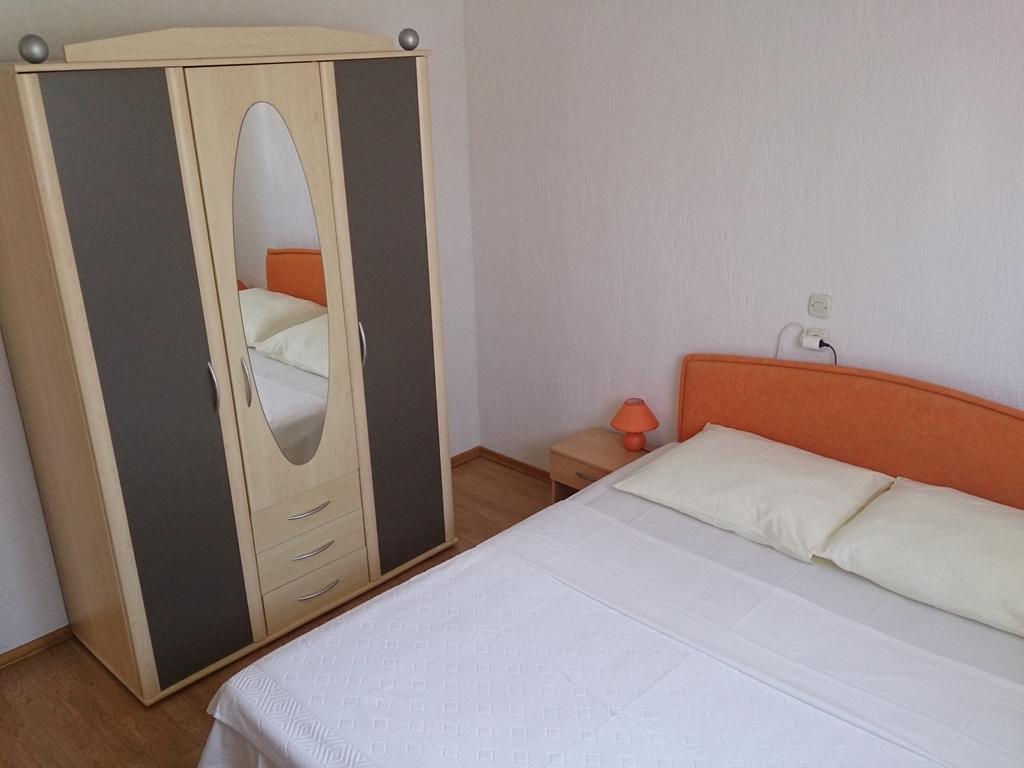 Apartments Valentino Supetarska Draga Room photo
