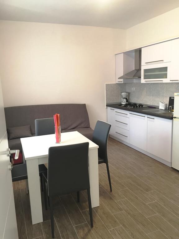 Apartments Valentino Supetarska Draga Exterior photo